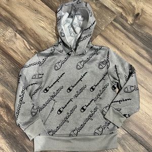 Boys Champion sweatshirt. Size 5/6